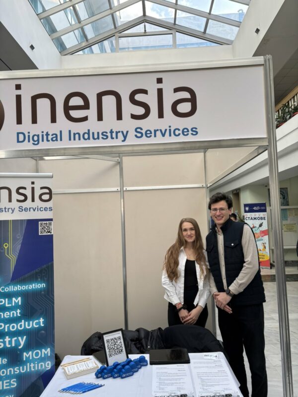 Interactive discussions on tech challenges and future innovations with INENSIA representatives