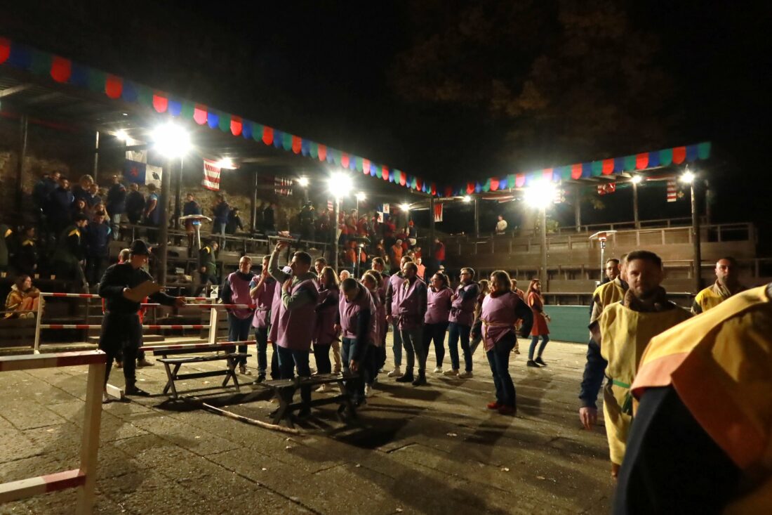 The Inensia team is participating in medieval activities.