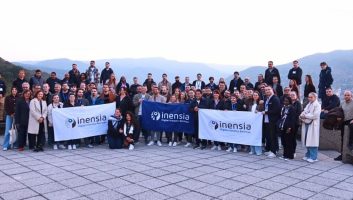 𝗚𝗹𝗼𝗯𝗮𝗹 𝗧𝗲𝗮𝗺𝗯𝘂𝗶𝗹𝗱𝗶𝗻𝗴 𝗪𝗲𝗲𝗸 𝗶𝗻 𝗛𝘂𝗻𝗴𝗮𝗿𝘆: 𝗕𝘂𝗶𝗹𝗱𝗶𝗻𝗴 𝗖𝗼𝗻𝗻𝗲𝗰𝘁𝗶𝗼𝗻𝘀 𝗕𝗲𝘆𝗼𝗻𝗱 𝗕𝗼𝗿𝗱𝗲𝗿𝘀